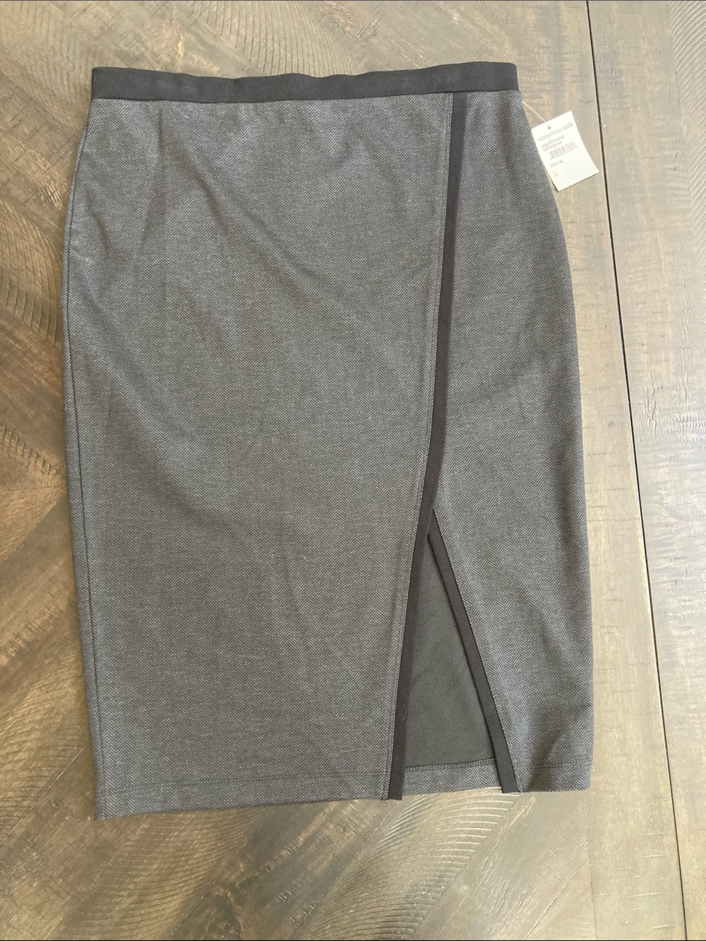 Sanctuary Women’s Classic Gray Pencil Skirt with Front Slit and tags still on